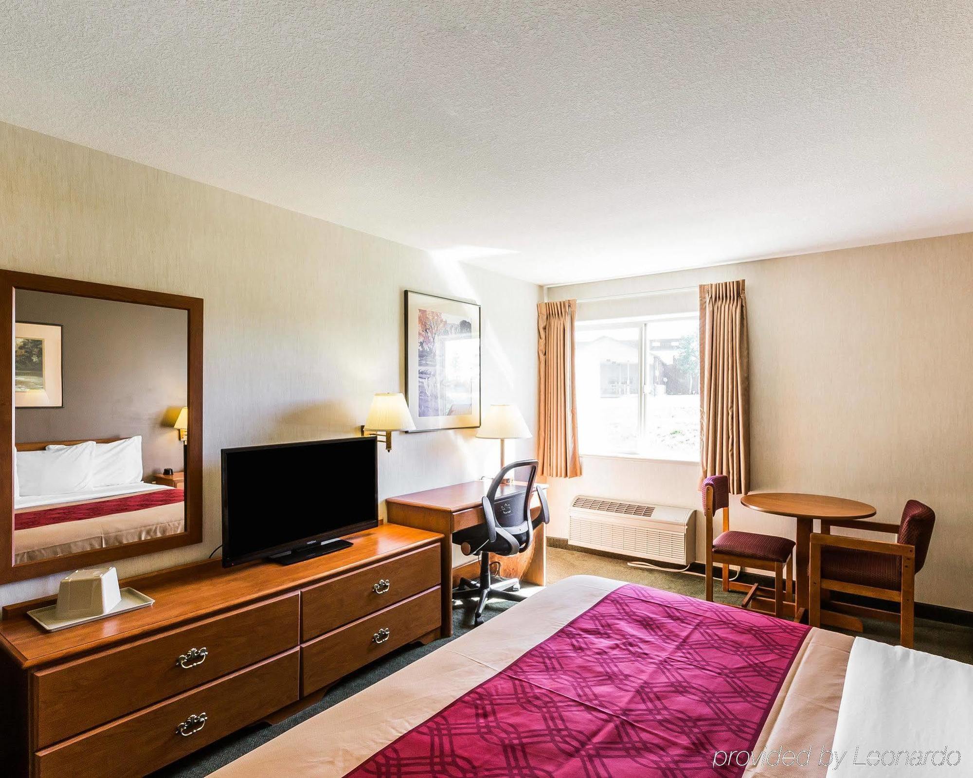 West End Hotel 2*
