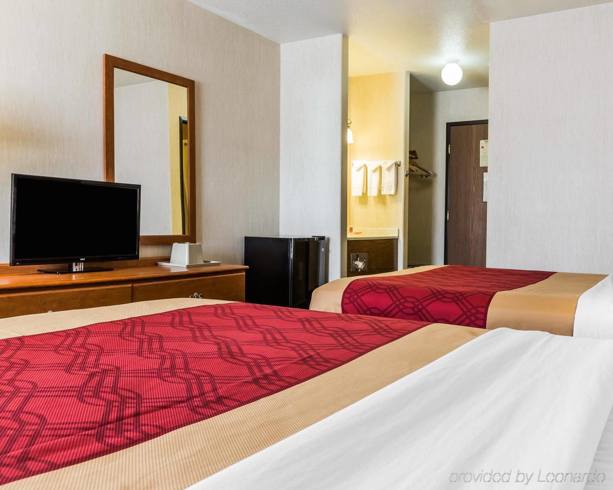 Hotel West End 2*