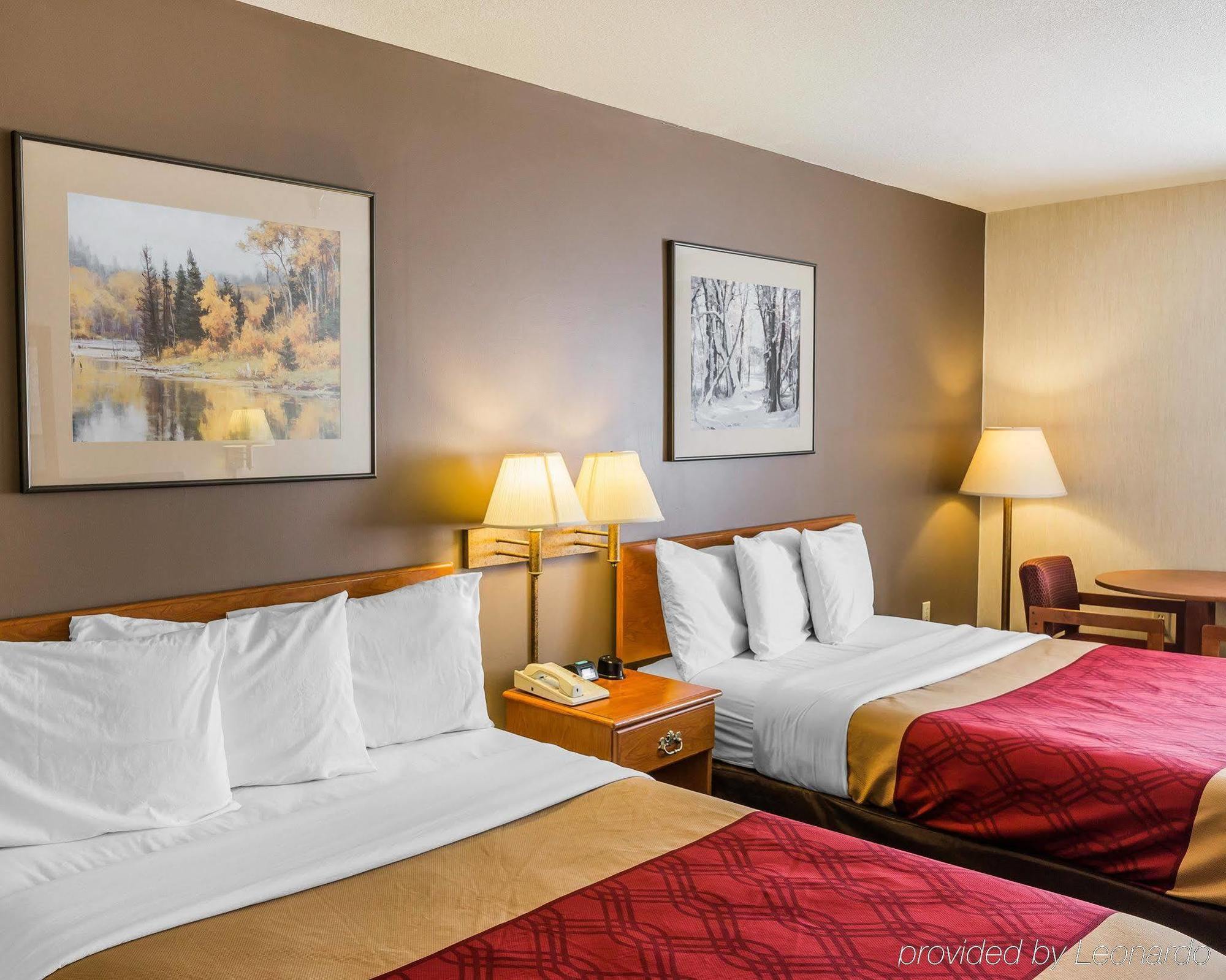 Hotel West End 2*